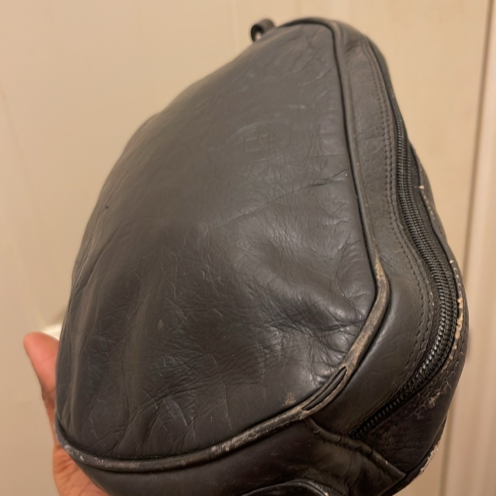 Authentic Fendi, please check all picture of condition - Picture 12 of 17